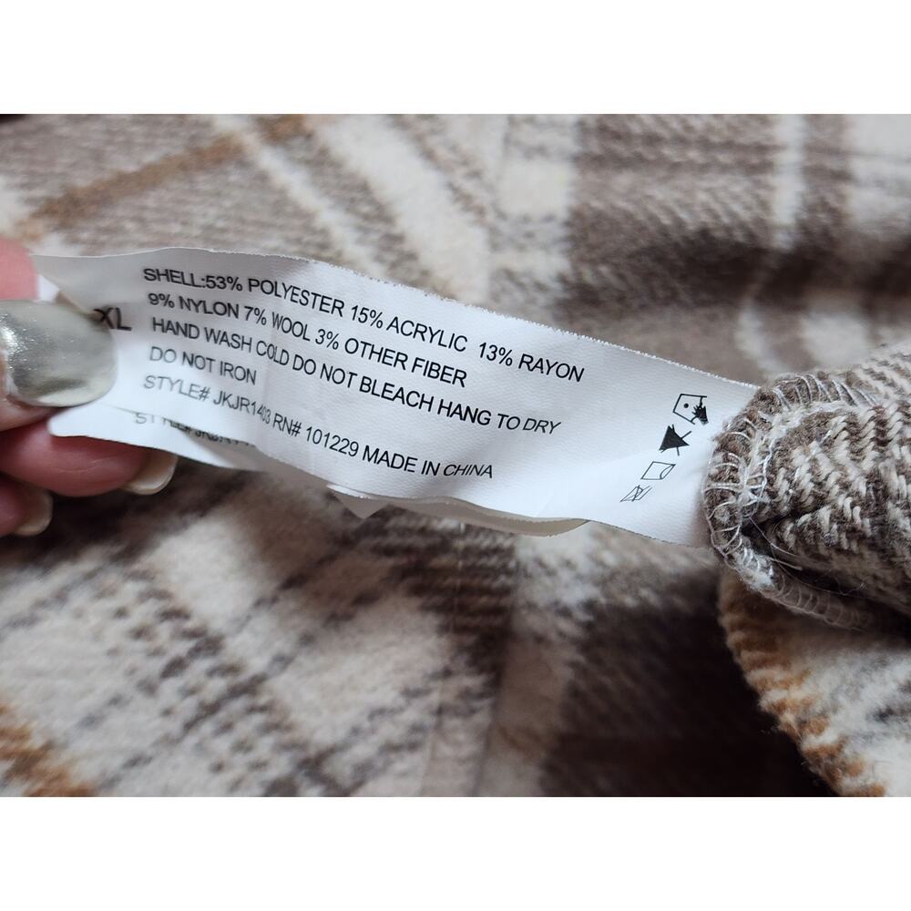 Plaid Wool Blend Barn Jacket XL Cropped Shacket Neutral Cabincore Western - Picture 10 of 11